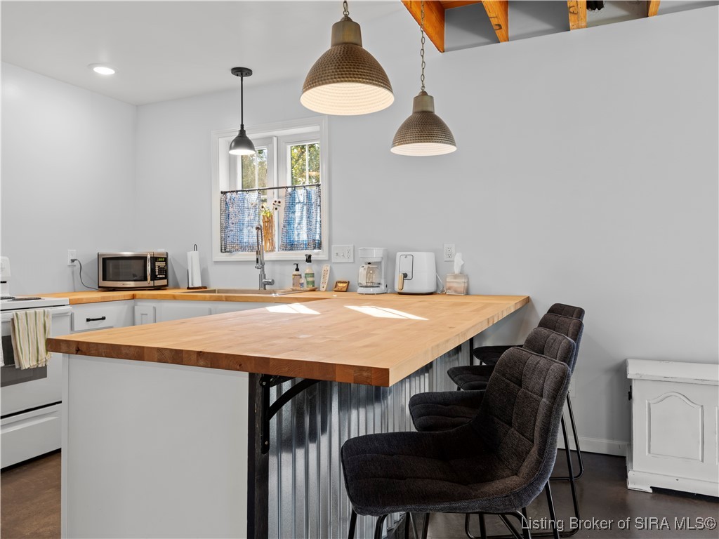 2723 South Lively Road English, IN 47118 - Photo 14 of 38 Breakfast Bar