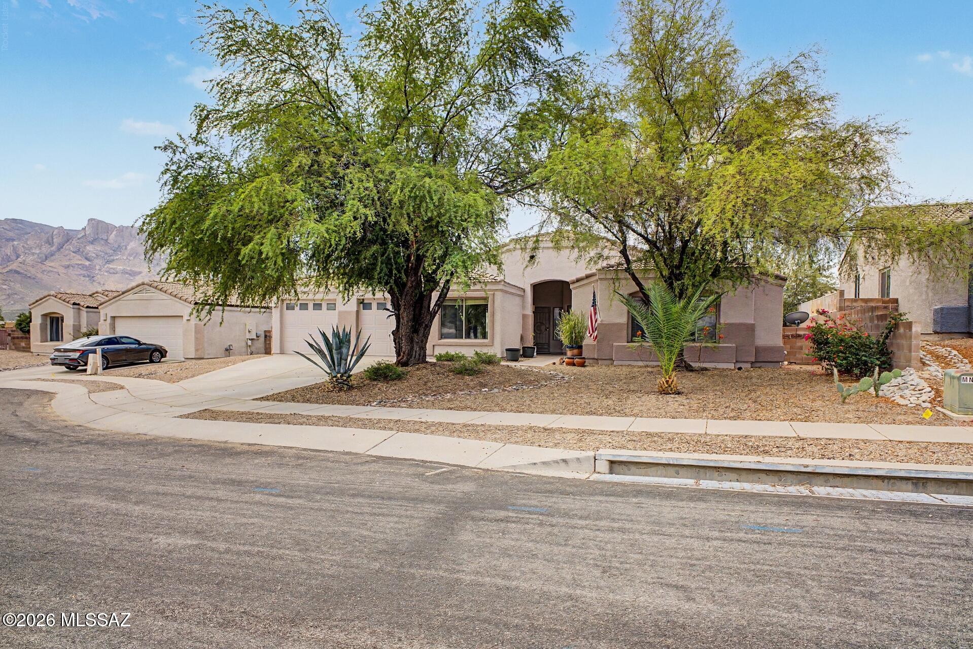 301 West Greys Road Tucson, AZ 85737 - Photo 3 of 34 Front