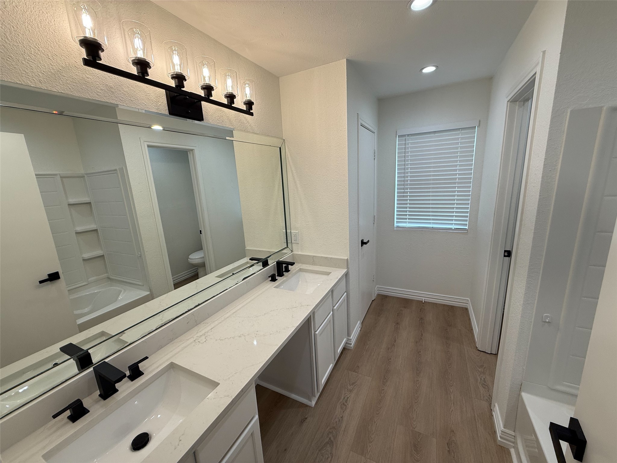 24010 Perkins Road Porter, TX 77365 - Photo 15 of 30 Primary Bath