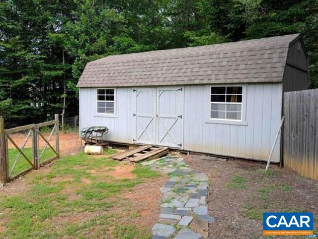 4489 Campbell Road Troy, VA 22974 - Photo 28 of 33 a view of a house with backyard