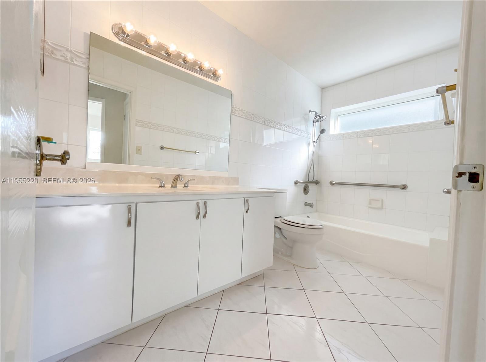 10001 Southwest 99th Avenue Miami, FL 33176 - Photo 16 of 21