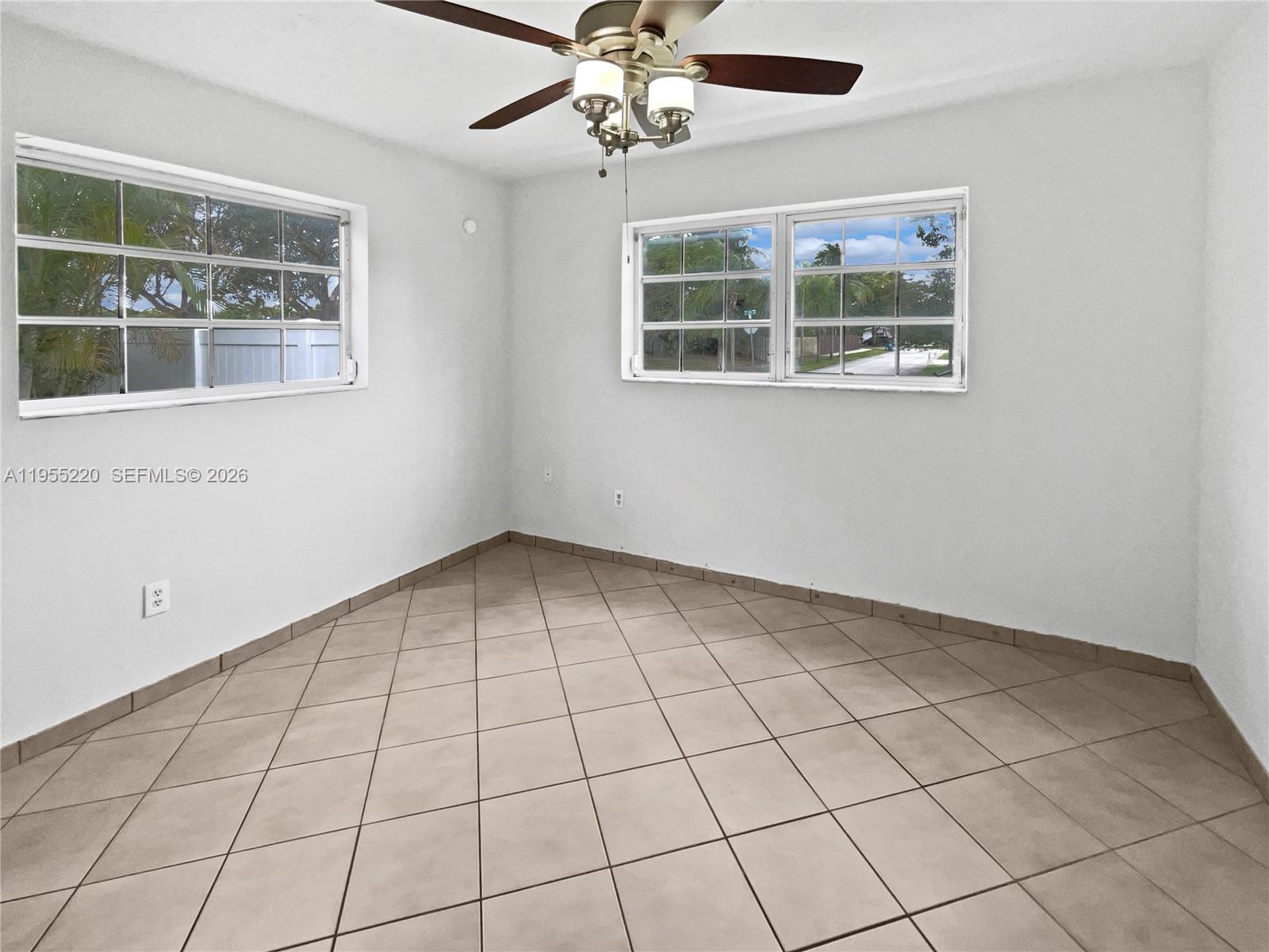 10001 Southwest 99th Avenue Miami, FL 33176 - Photo 16 of 22