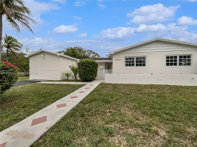 $915,000 | 10001 Southwest 99th Avenue, Miami, FL 33176