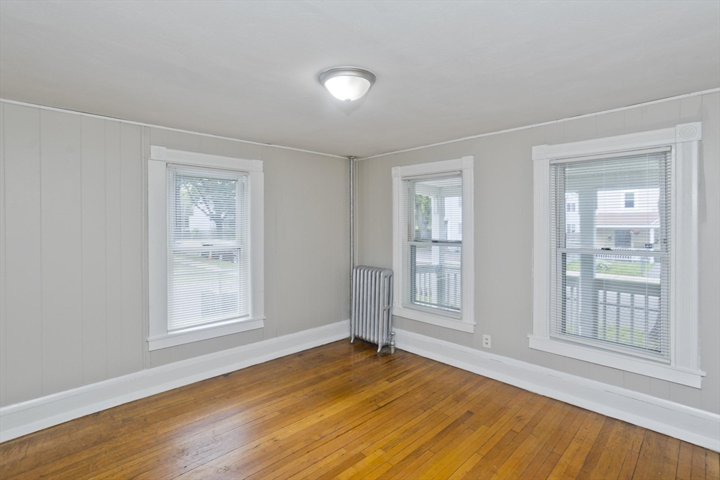45 Orchard Street Springfield, MA 01107 - Photo 15 of 29