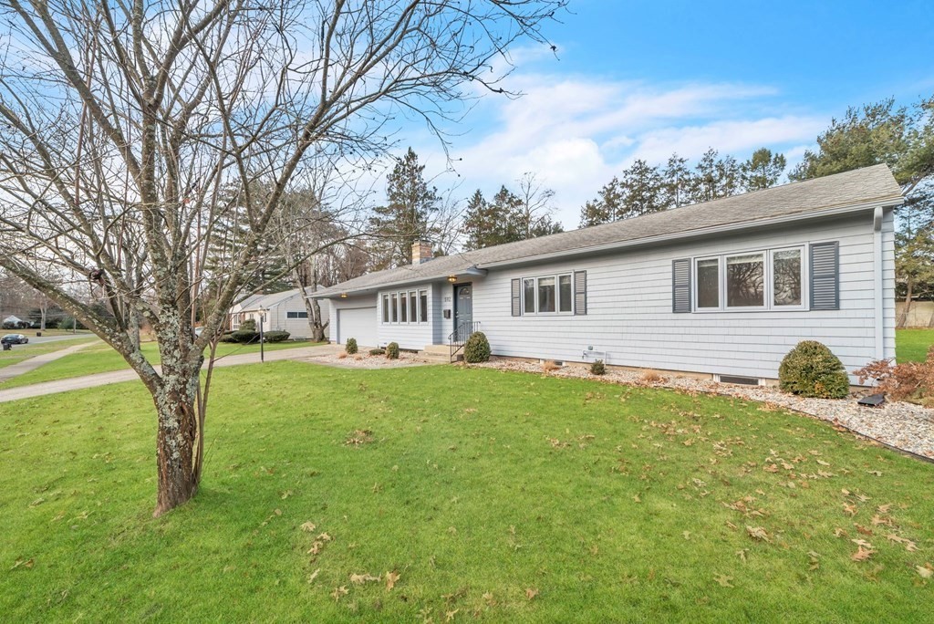 592 Williams Street, Longmeadow, MA 01106 Compass