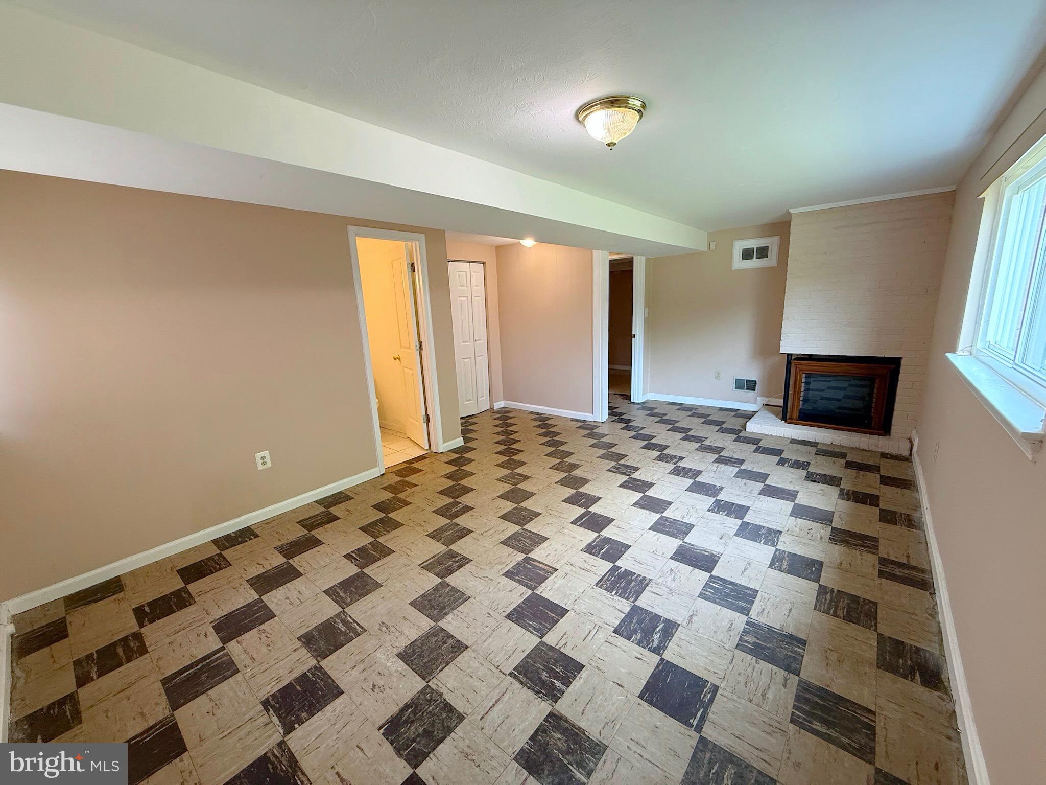 7104 Adelphi Road Hyattsville, MD 20782 - Photo 25 of 35 Fourth Bedroom 2/2