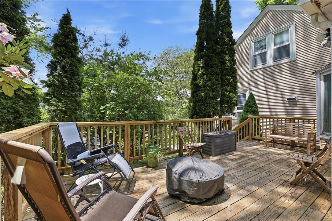 39 West Wrentham Road Cumberland, RI 02864 - Photo 5 of 40