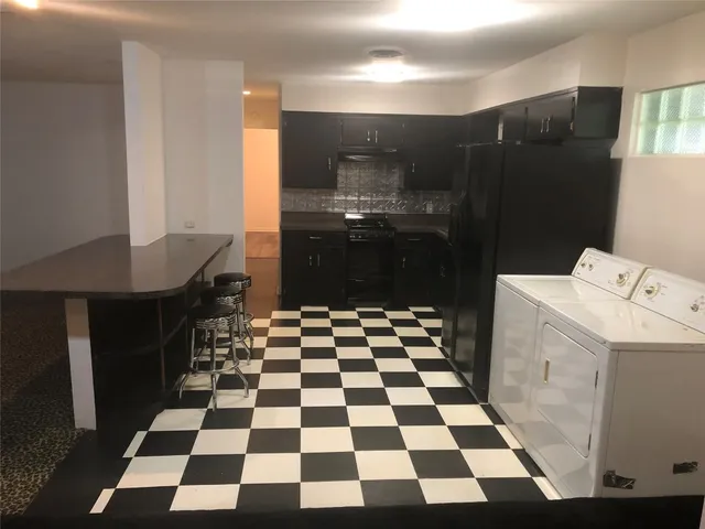 $565,000 | 2403 Sherwood Lane, Austin, TX 78704