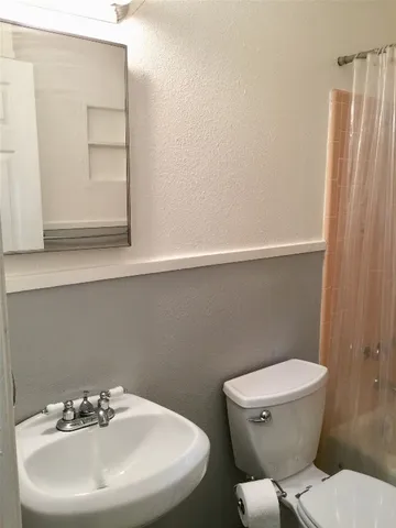 $565,000 | 2403 Sherwood Lane, Austin, TX 78704