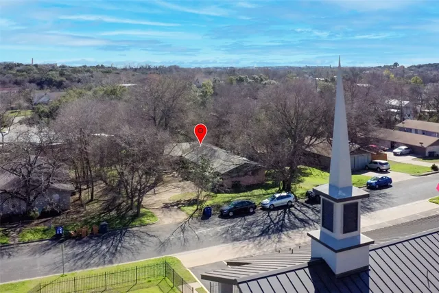 $565,000 | 2403 Sherwood Lane, Austin, TX 78704