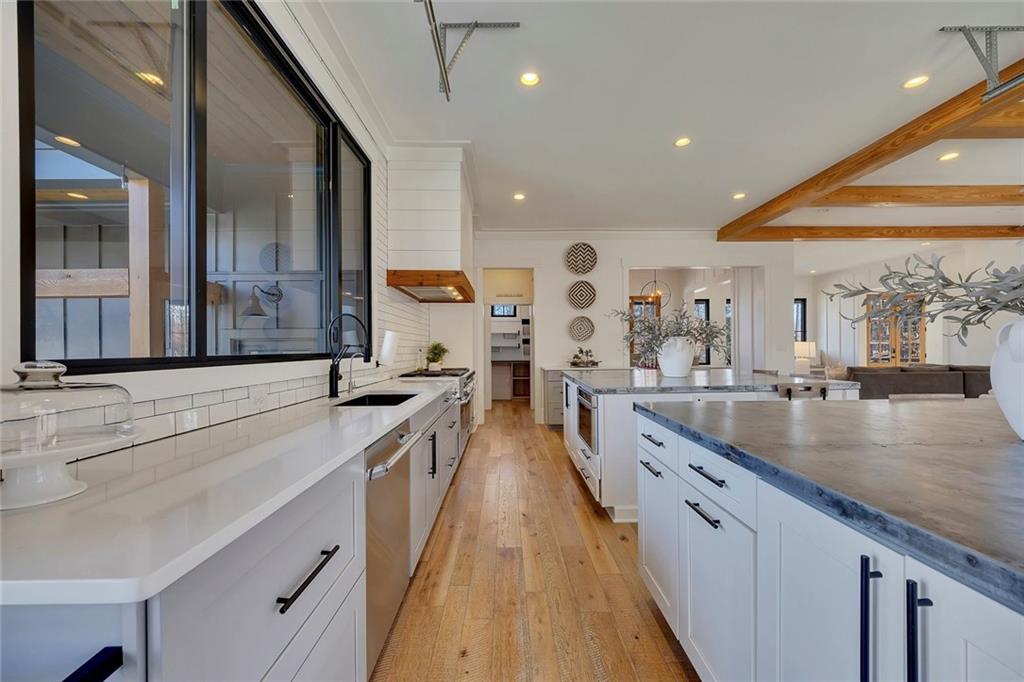 12560 Sibley Lane Roswell, GA 30075 - Photo 14 of 87