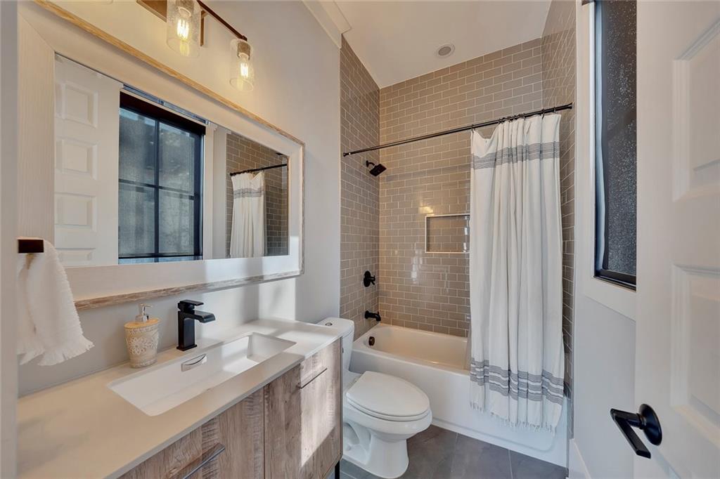 12560 Sibley Lane Roswell, GA 30075 - Photo 31 of 87