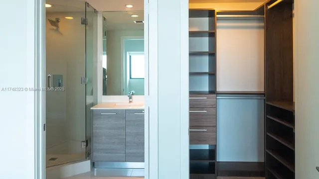 a view of walk in closet