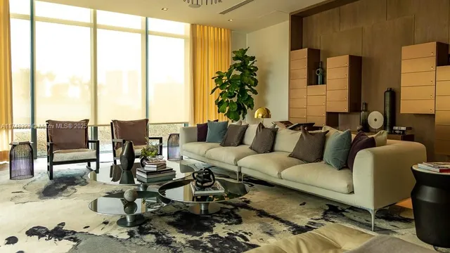 a view of an outdoor sitting area with furniture