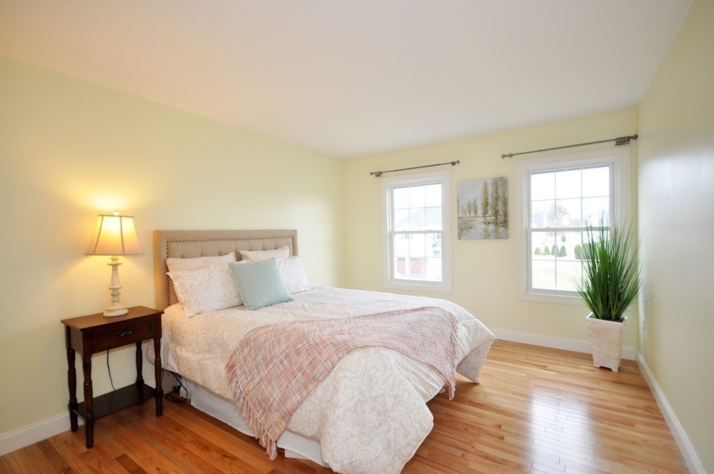 27 Liberty Road Bedford, MA 01730 - Photo 11 of 27 Gallery Image 11