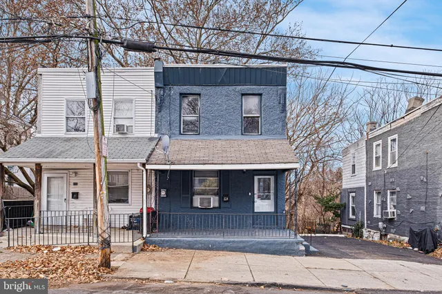 $220,000 | 224 North 2nd Street, Darby, PA 19023