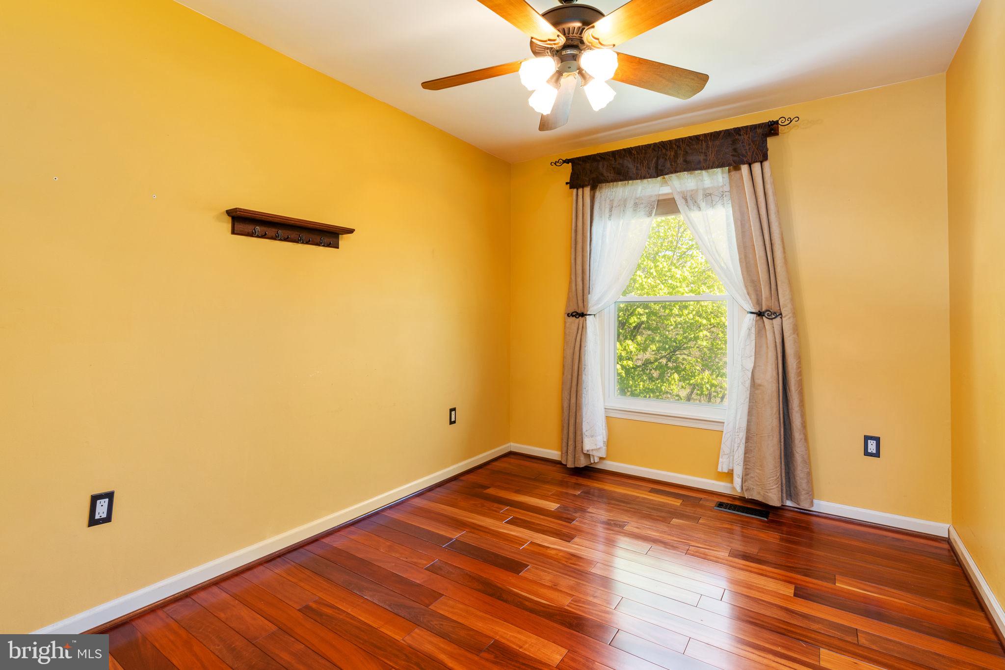 8029 Rocky Run Road Gainesville, VA 20155 - Photo 16 of 30 Bedroom