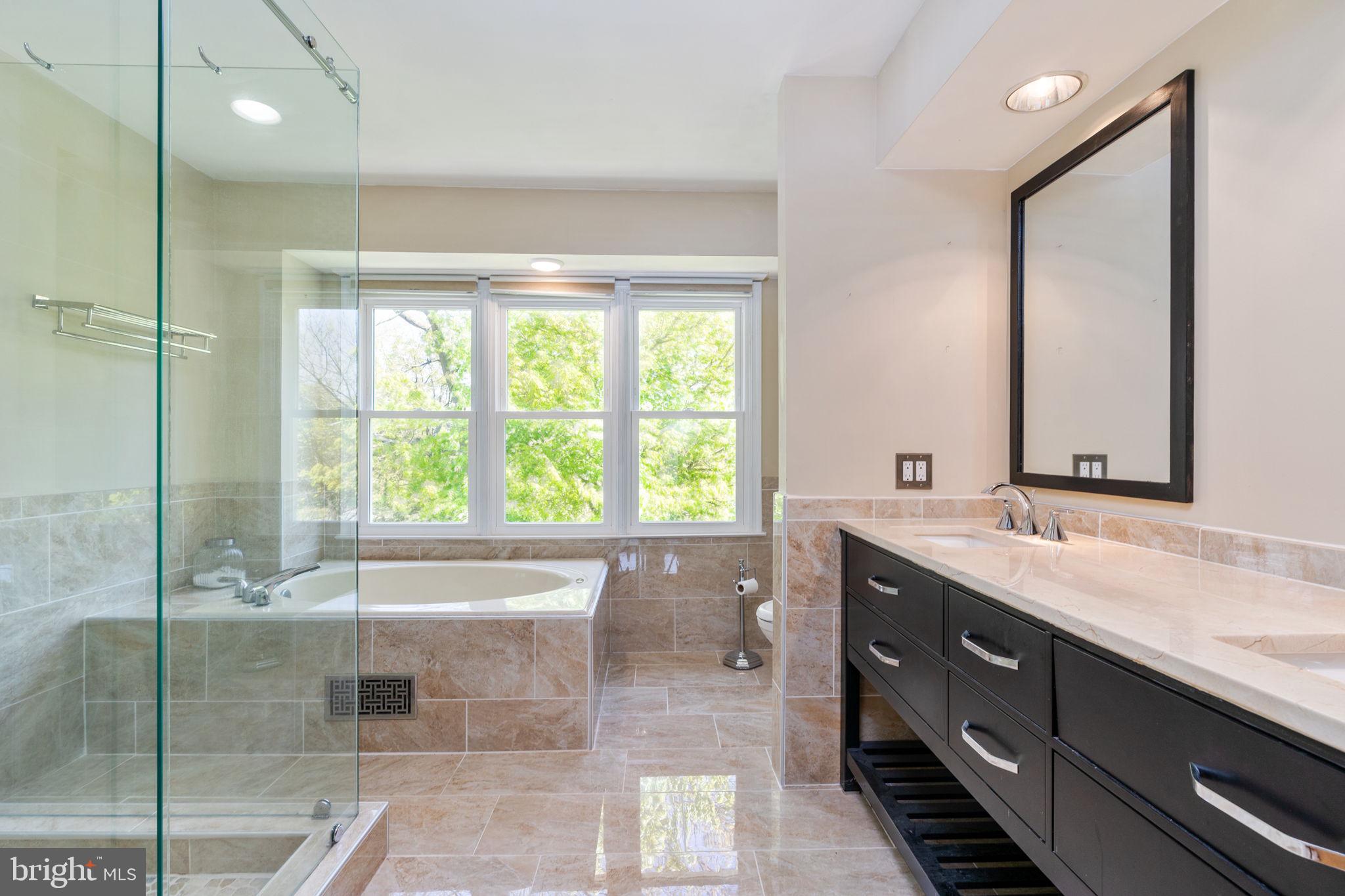 8029 Rocky Run Road Gainesville, VA 20155 - Photo 20 of 30 Owners En suite Bathroom
