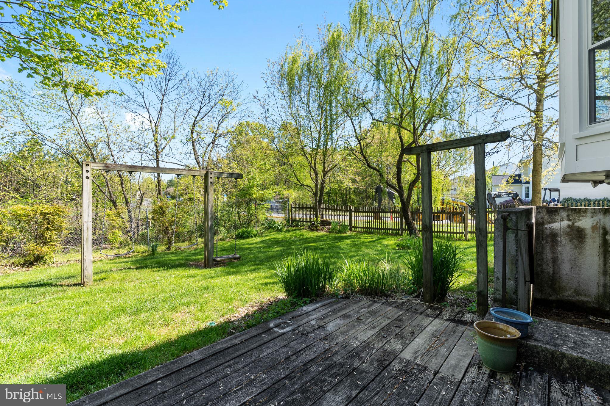 8029 Rocky Run Road Gainesville, VA 20155 - Photo 30 of 30 Lower patio