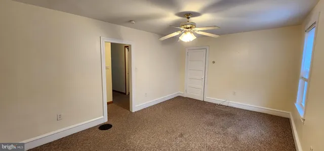 $1,200 | 209 East Montgomery Avenue, Hatboro, PA 19040