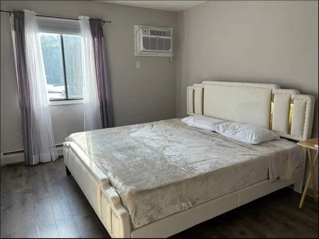 $2,000 | 7301 West 101st Street, Unit 102, Bloomington, MN 55438