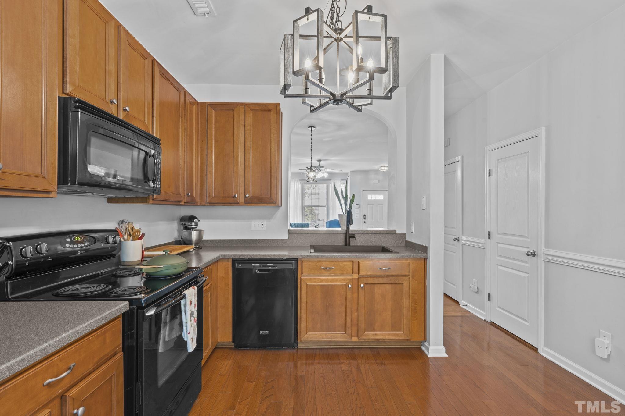 5317 Silver Moon Lane Raleigh, NC 27606 - Photo 11 of 27 Gallery Image 11