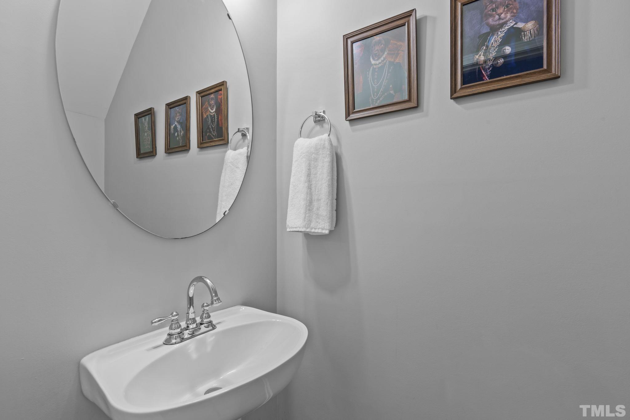 5317 Silver Moon Lane Raleigh, NC 27606 - Photo 7 of 27 Gallery Image 7