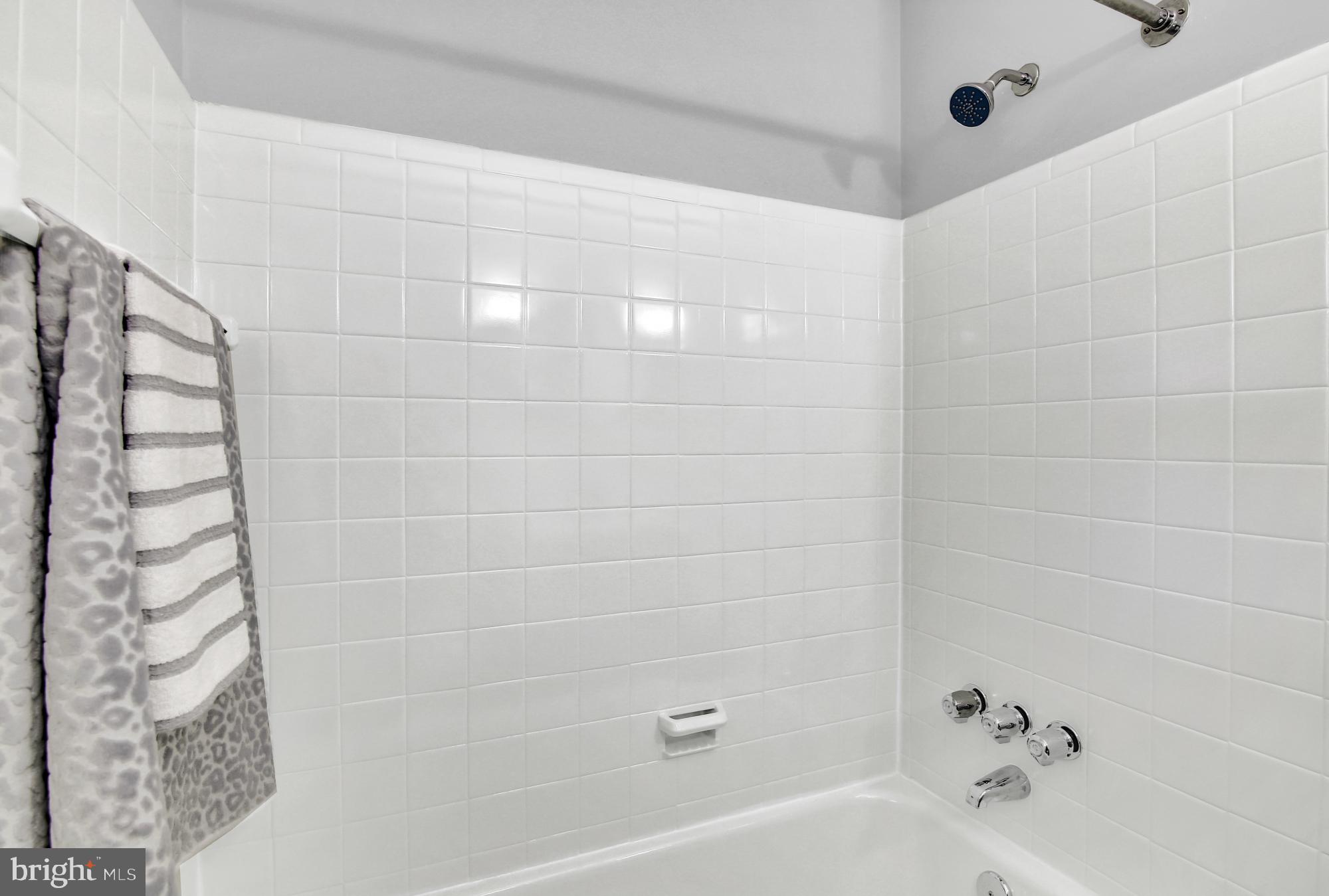 2803 Duncan Road Wilmington, DE 19808 - Photo 18 of 26 Hall Bathroom