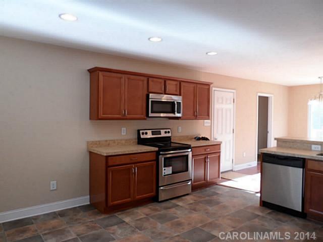 8265 Monbo Road, Unit 1 Catawba, NC 28609 - Photo 3 of 16 Gallery Image 3