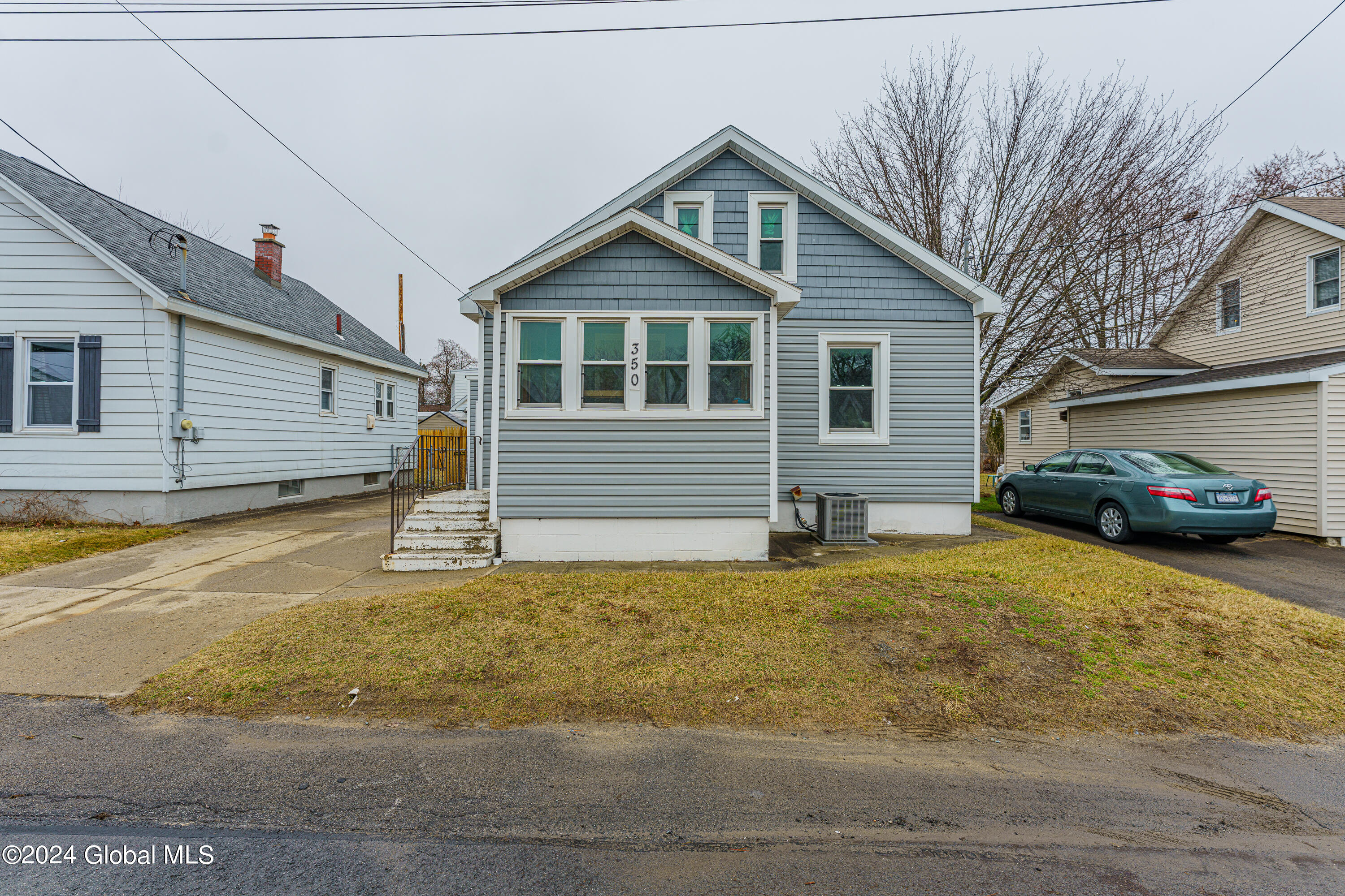 350 Princetown Road Rotterdam, NY 12306 - Photo 1 of 33 Front