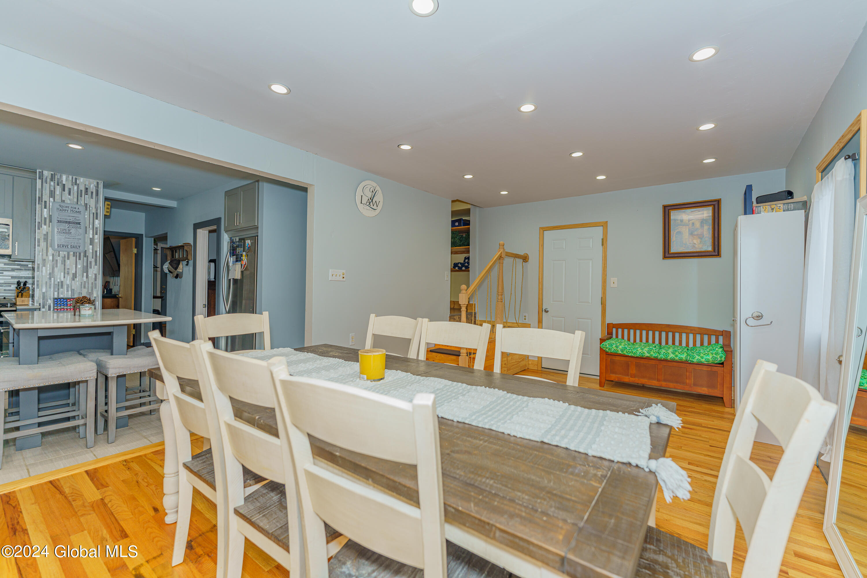 350 Princetown Road Rotterdam, NY 12306 - Photo 16 of 33 4 Diningroom 3