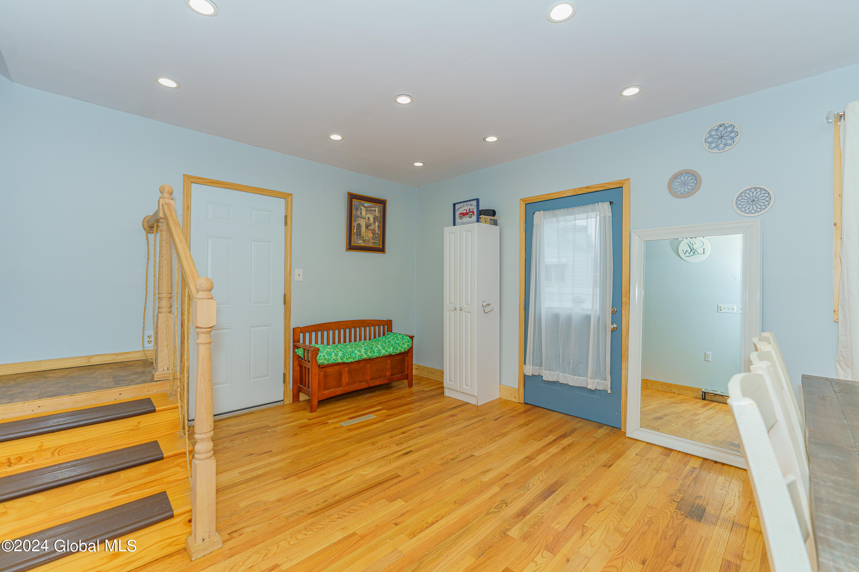 350 Princetown Road Rotterdam, NY 12306 - Photo 17 of 33 4 Diningroom 4