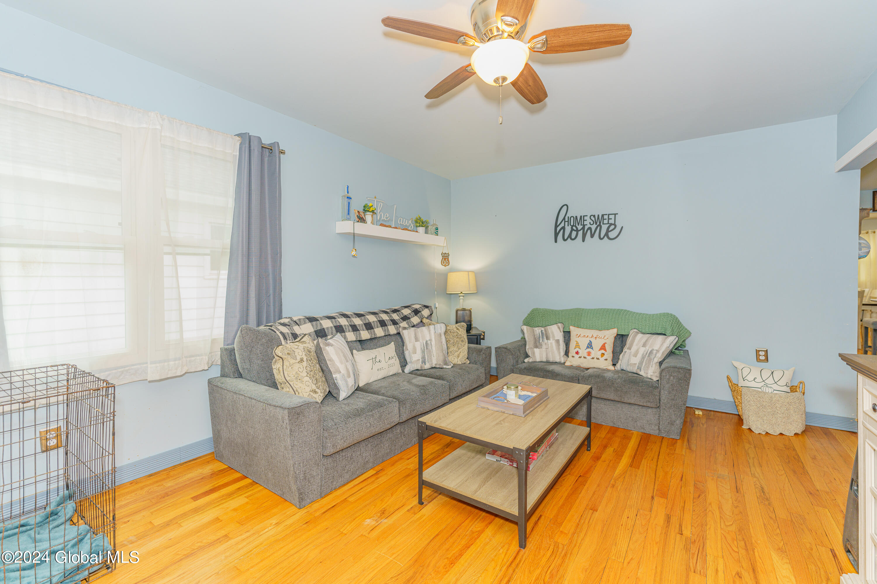 350 Princetown Road Rotterdam, NY 12306 - Photo 7 of 33 2 Livingroom 2