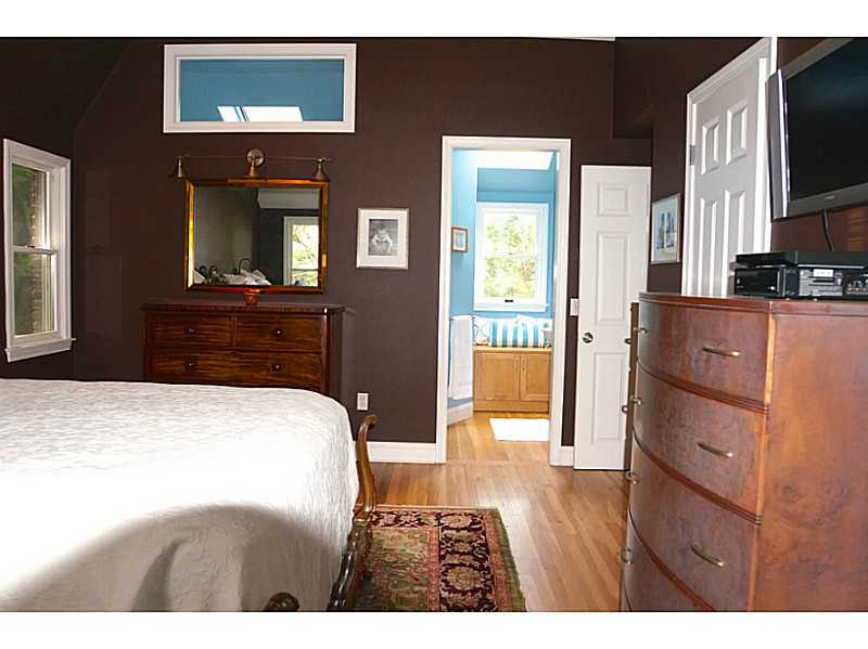 21 Pinetop Road Barrington, RI 02806 - Photo 16 of 22 Master Bedroom.