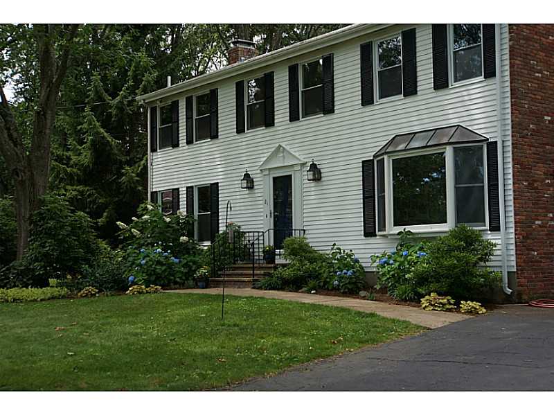 21 Pinetop Road Barrington, RI 02806 - Photo 2 of 22 Exterior Front.