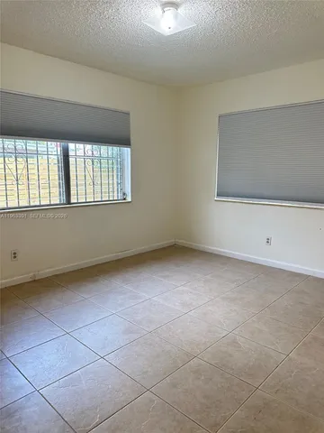 $3,500 | 956 Northeast 80th Street, Miami, FL 33138