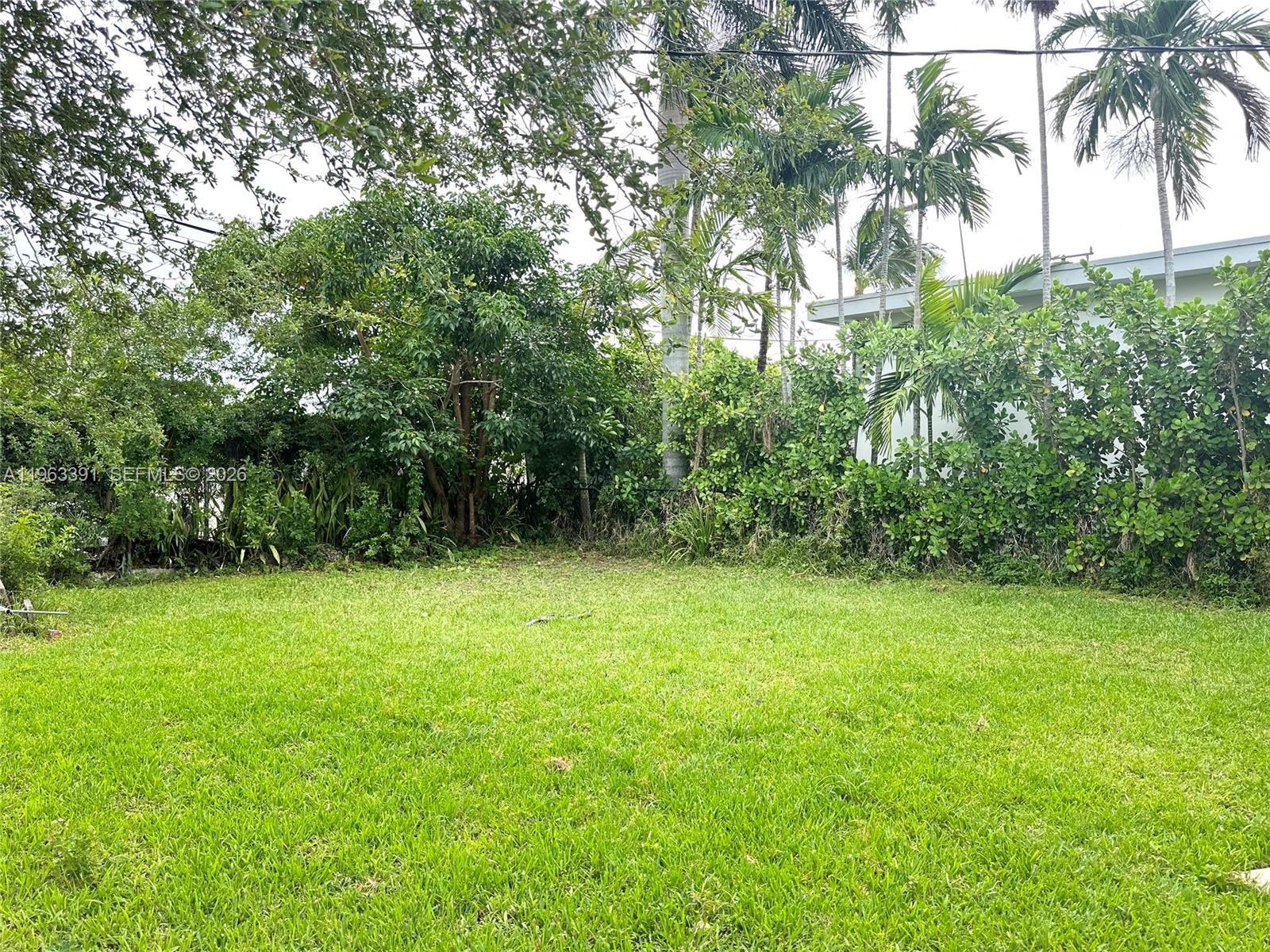 956 Northeast 80th Street Miami, FL 33138 - Photo 8 of 24