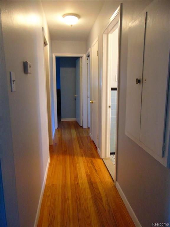 564 East South Boulevard Rochester, MI 48307 - Photo 10 of 14