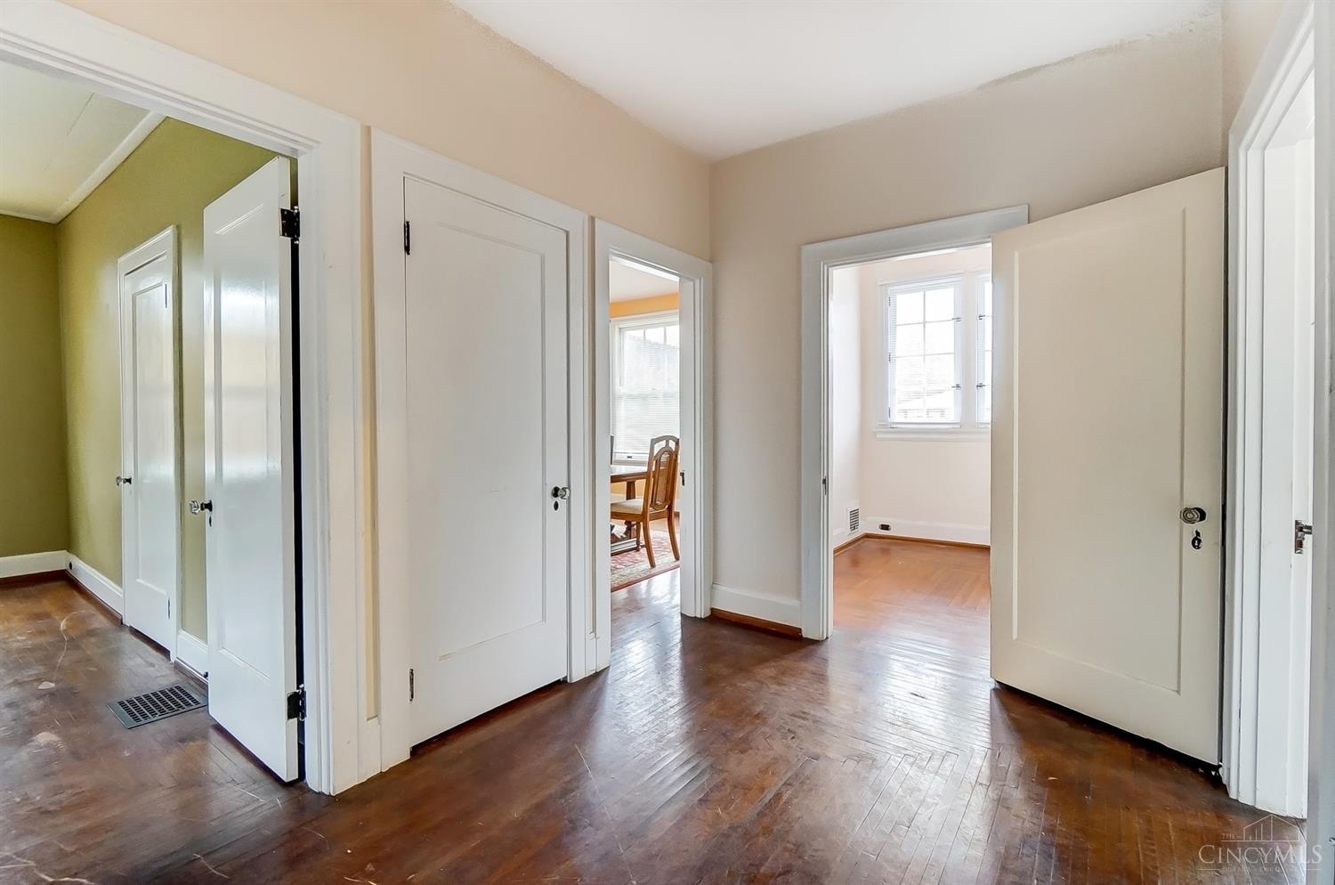 6420 Montgomery Road Cincinnati, OH 45213 - Photo 9 of 15 Gallery Image 9