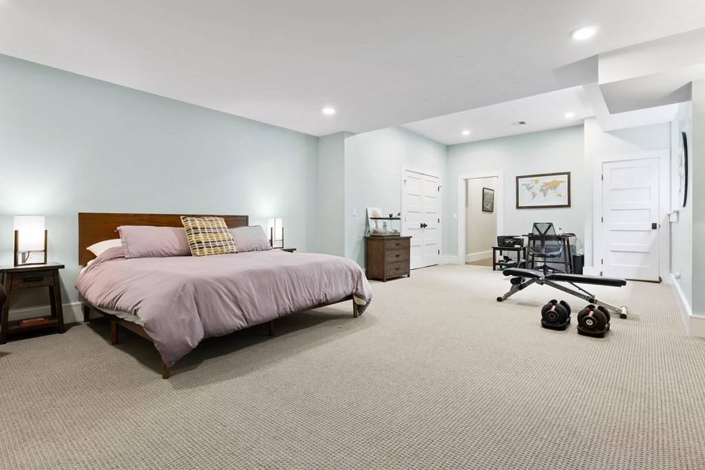 41 Chesley Road, Unit 2 Newton, MA 02459 - Photo 22 of 31