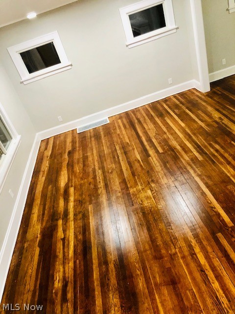 1155 Oxford Road Cleveland, OH 44121 - Photo 22 of 35 Gallery Image 22