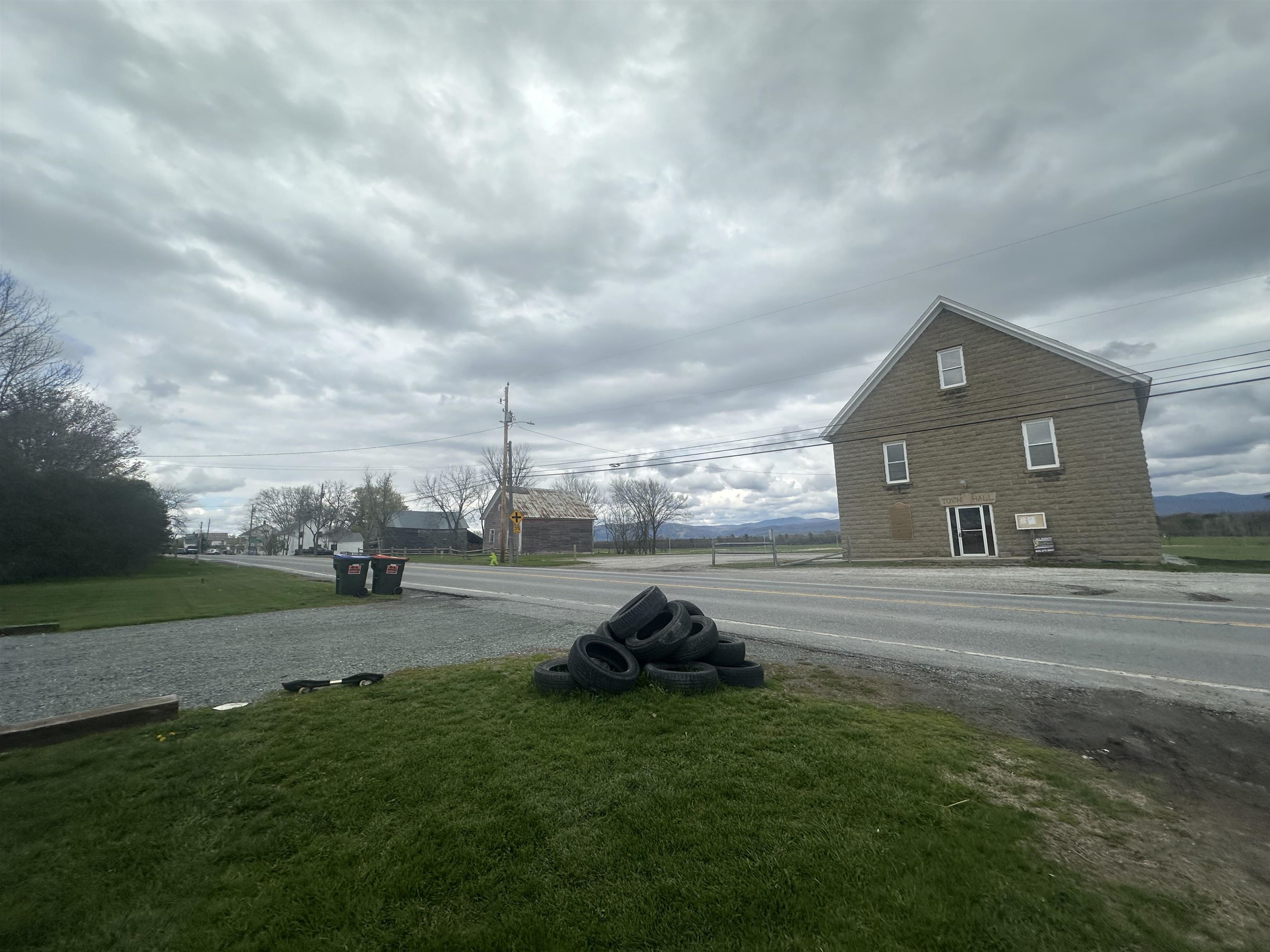 32 South Main Street Whiting, VT 05778 - Photo 4 of 38