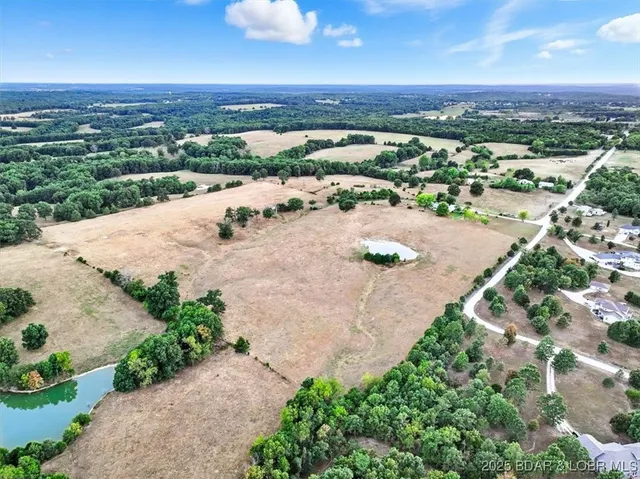 $1,400,000 | 1108 Moreland Road, Camdenton, MO 65020