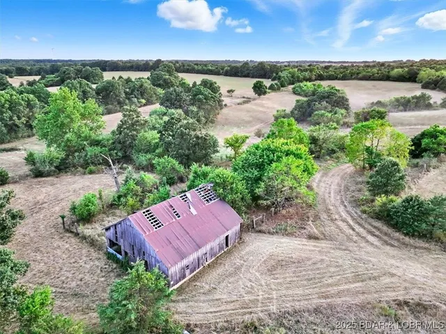 $1,400,000 | 1108 Moreland Road, Camdenton, MO 65020