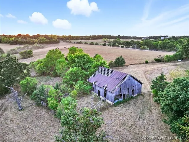 $1,400,000 | 1108 Moreland Road, Camdenton, MO 65020