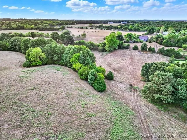 $1,400,000 | 1108 Moreland Road, Camdenton, MO 65020