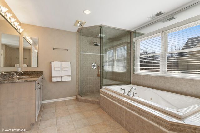 $930,000 | 127 Leonard Wood North, Highland Park, IL 60035