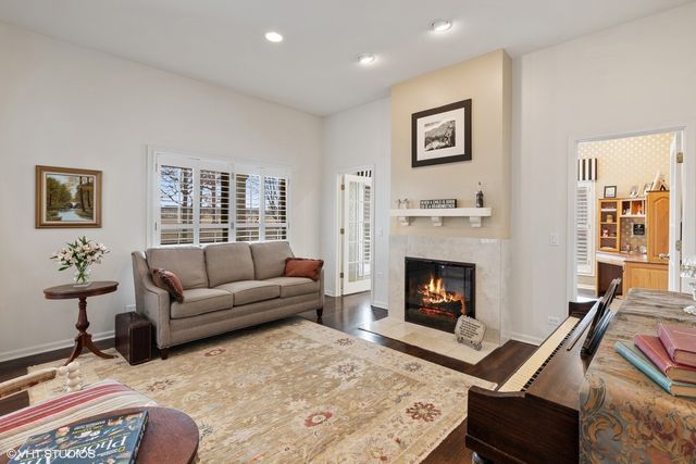 $930,000 | 127 Leonard Wood North, Highland Park, IL 60035