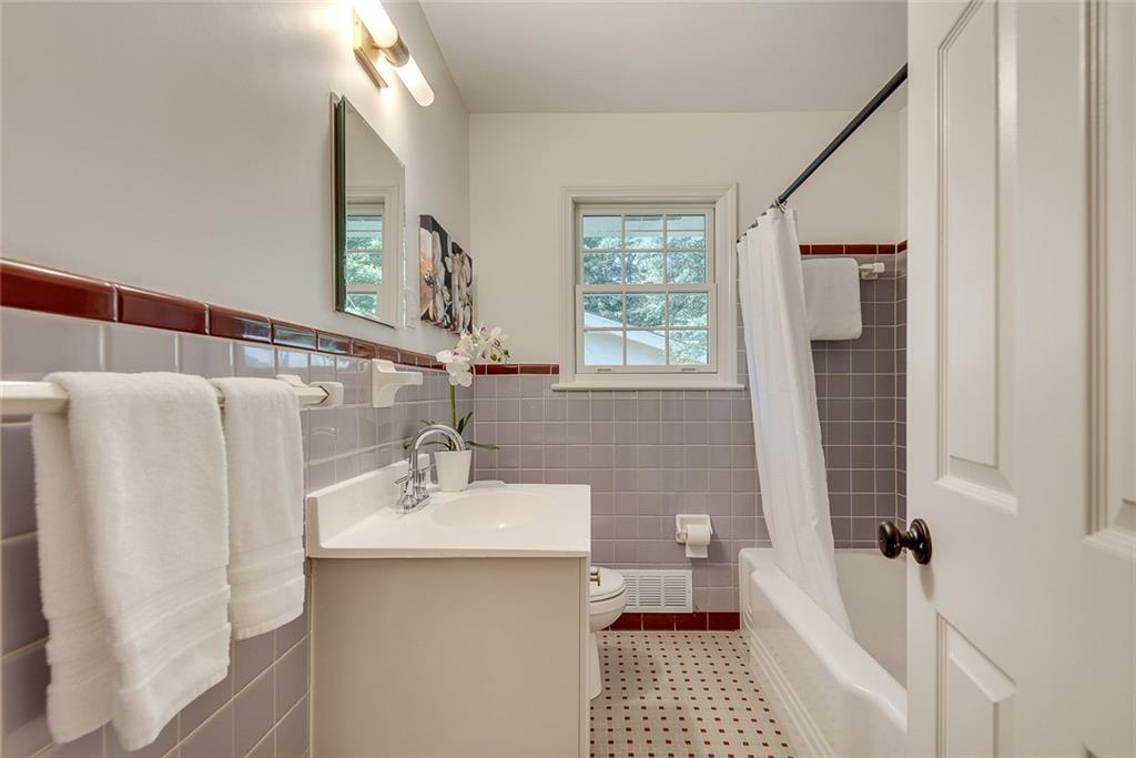 1275 Oak Grove Drive Decatur, GA 30033 - Photo 23 of 49