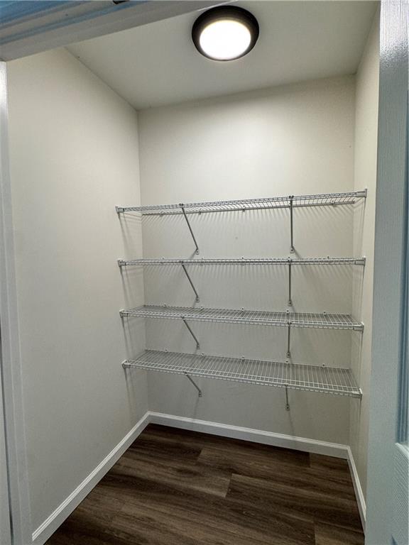 5120 South Dixie Highway Resaca, GA 30735 - Photo 5 of 14 a view of a room